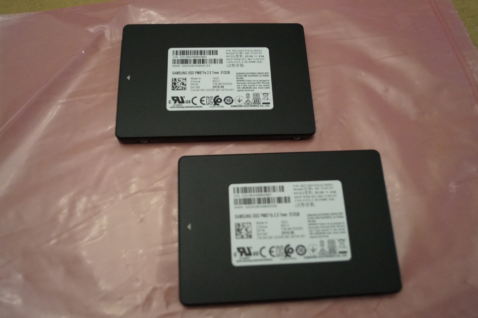 Qty 2 Samsung PM871b 512GB SATA 6Gb/s 2.5" Solid State Drive MZ-7LN512F