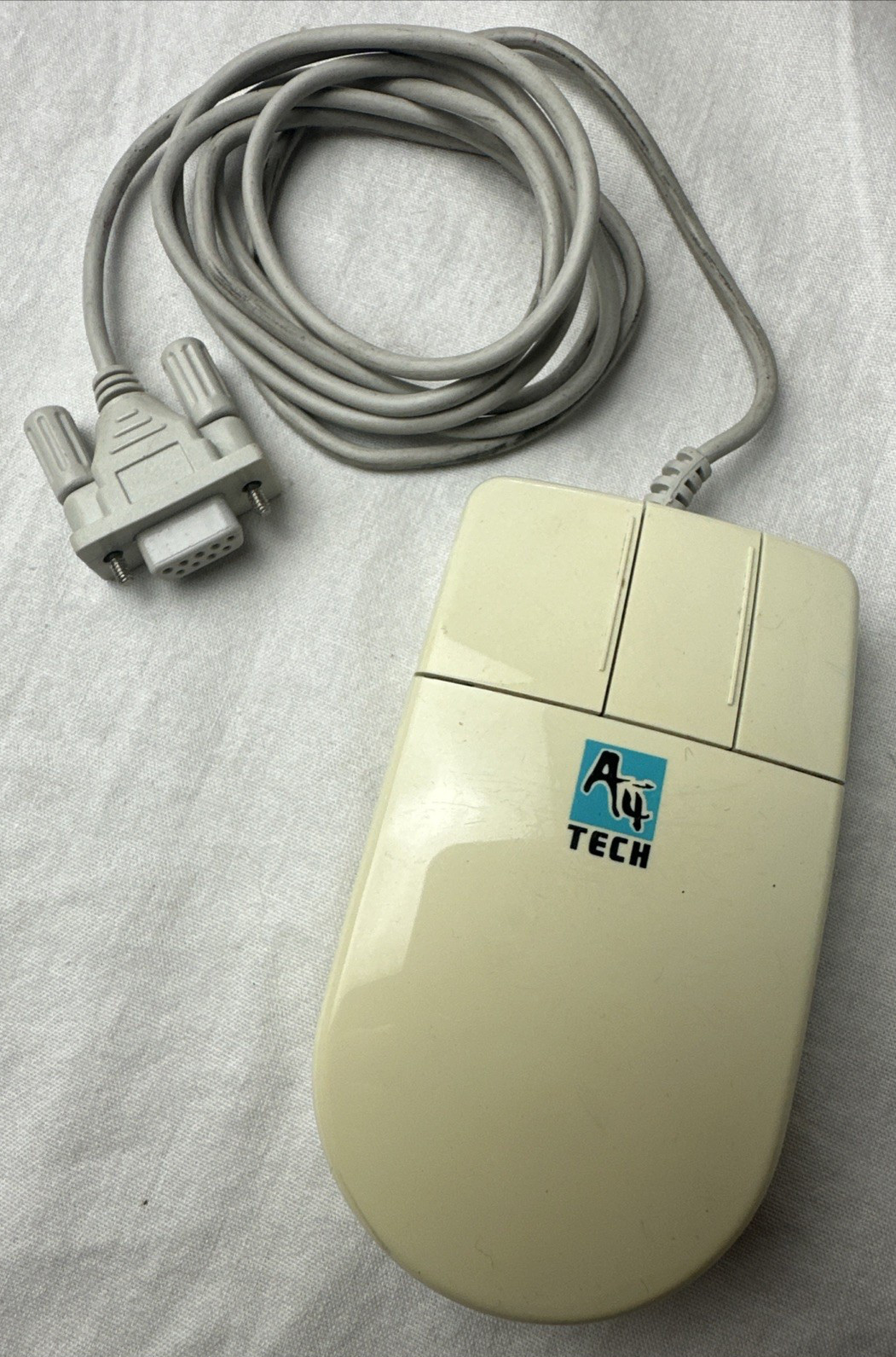 Vintage A4 Tech Mouse 3 Button 2/3 Switch Beige Female 9 Pin Serial Windows DB-9