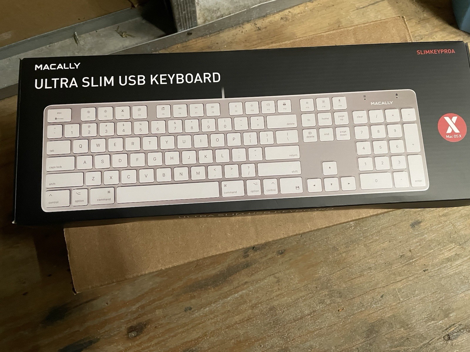Macally Slim USB Keyboard White Backlit Wired QWERTY Quiet Keys for Mac