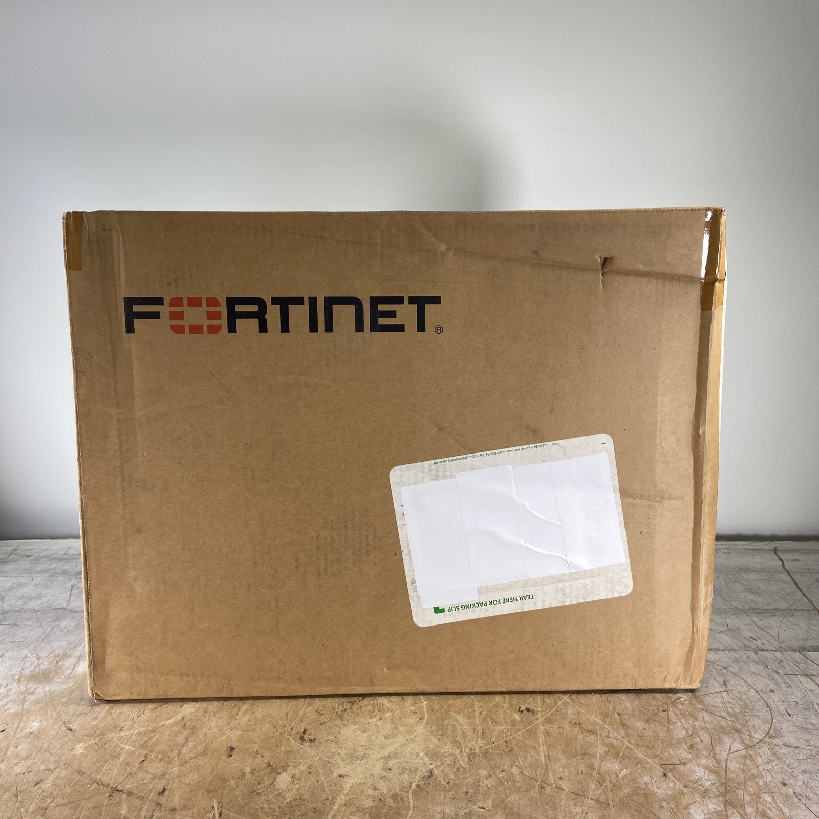 FORTINET FORTIGATE-101E NETWORK SECURITY/FIREWALL APPLIANCE (NEW - SEALED BOX)