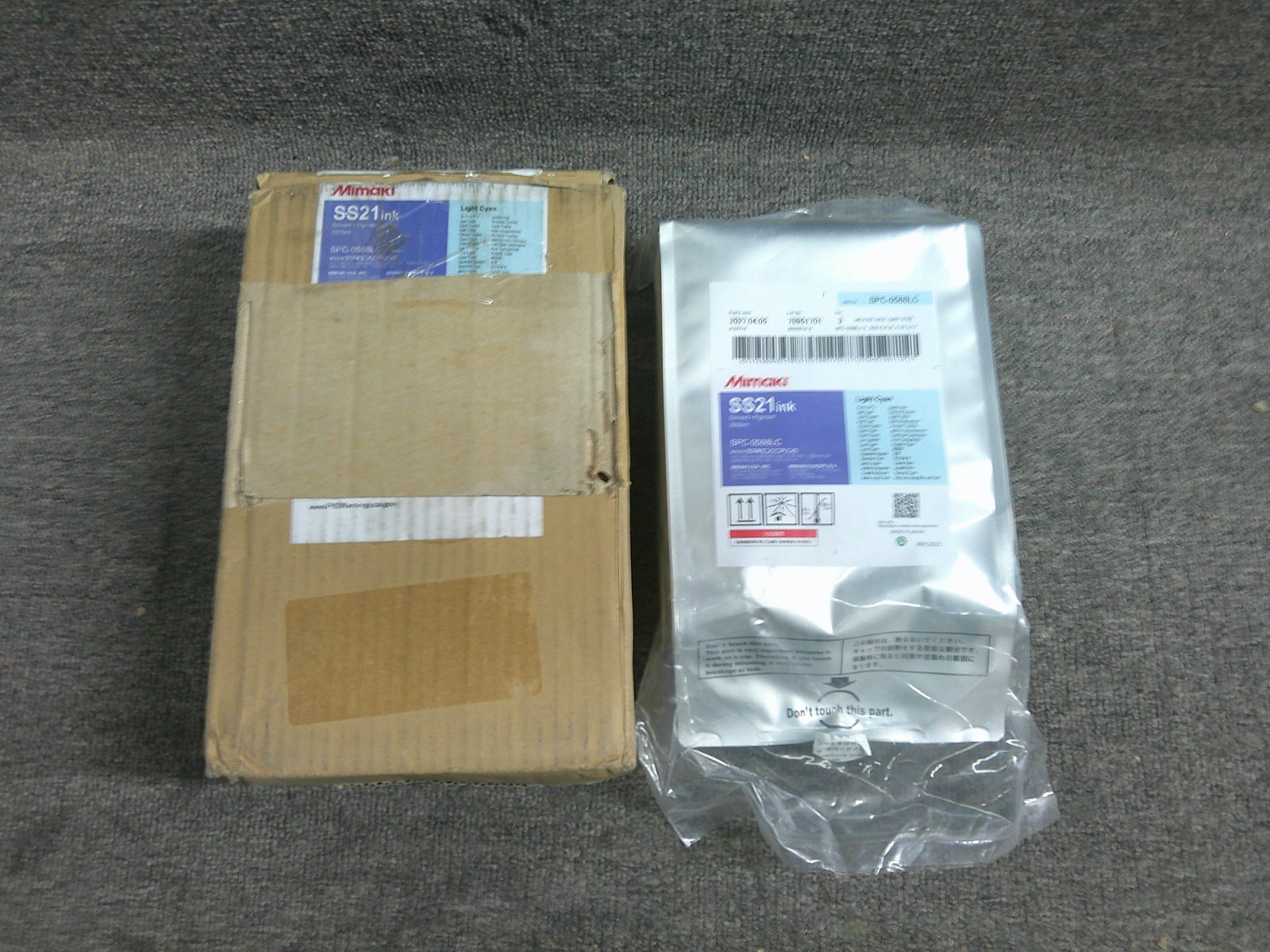 SPC-0588LC New Genuine Mimaki Light Cyan SS21ink 2000ml 04/2027