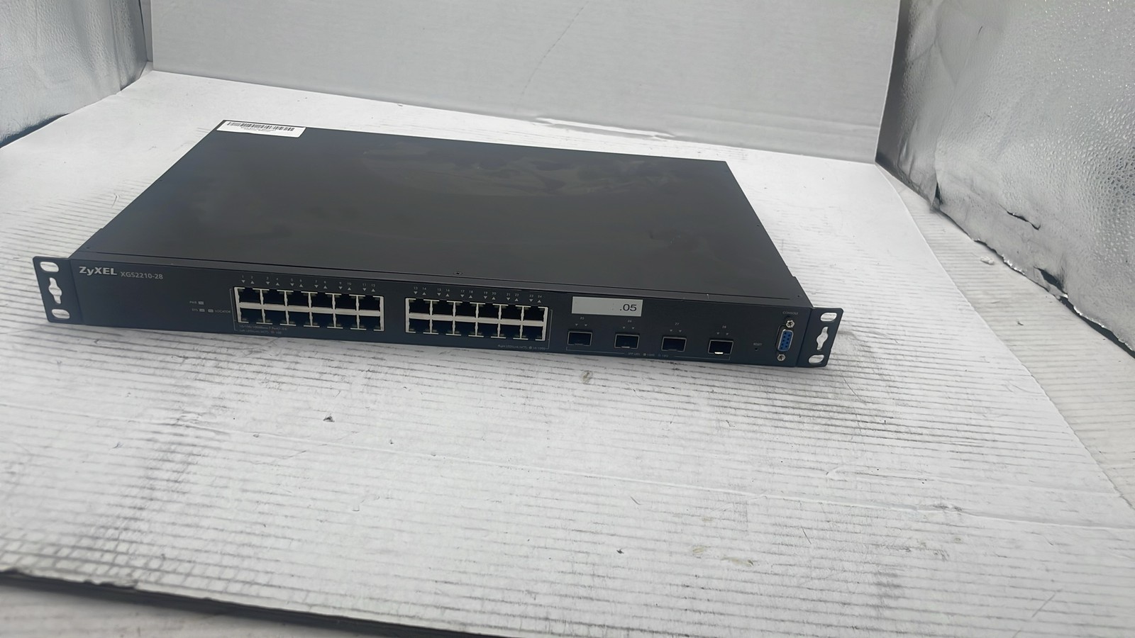 ZyXEL XGS2210-28 24-Port Gigabit Managed Switch 4x 10G SFP+