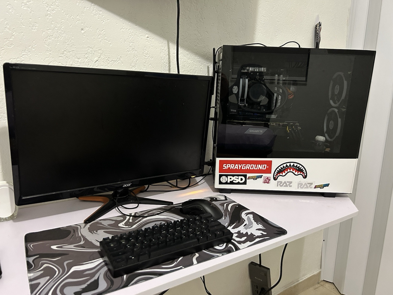 CyberPower Gaming Pc - In Good Condition - Full set up everything included 