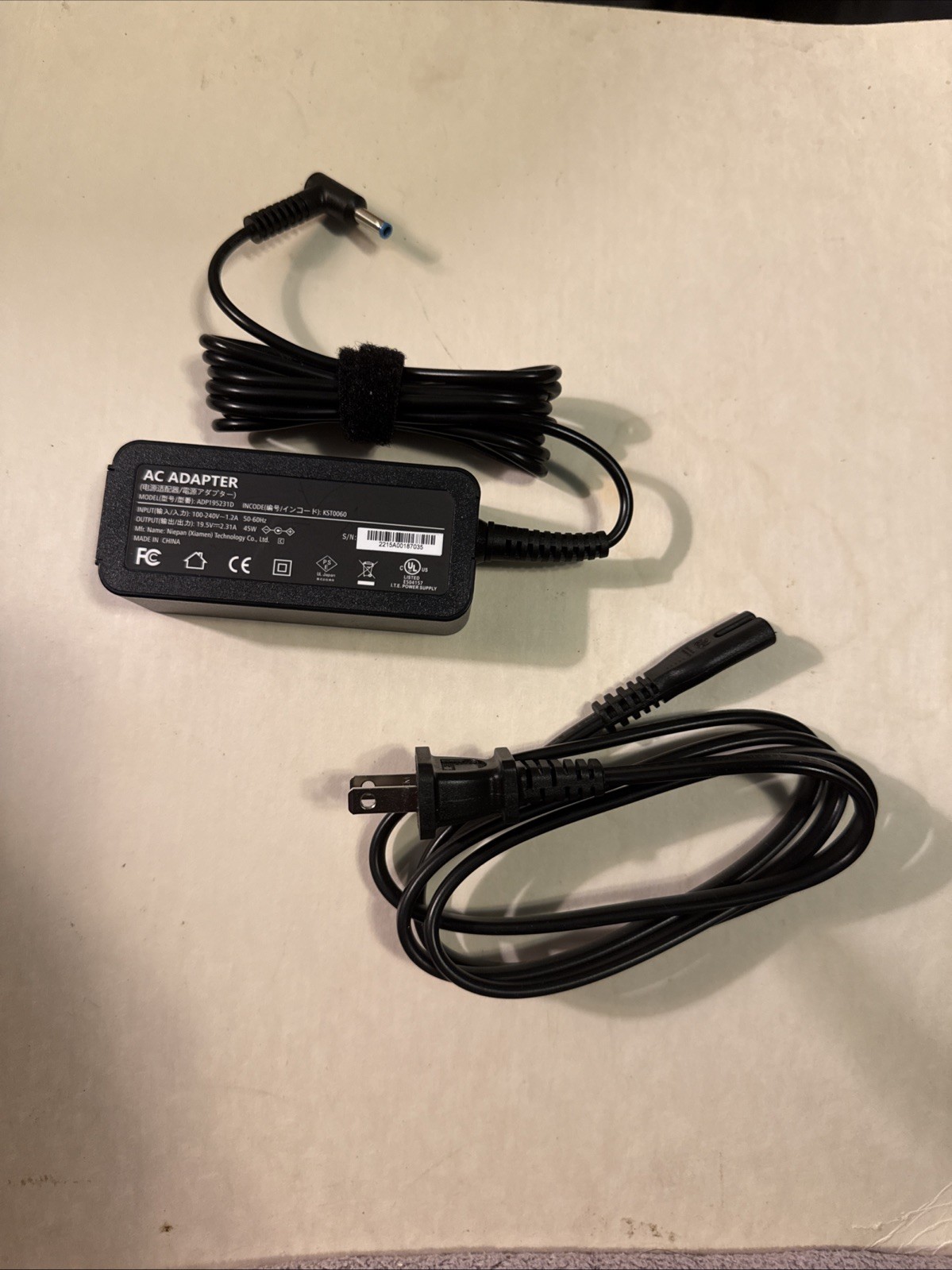 NICPOWER AC ADAPTER Model ADP195231D - Black
