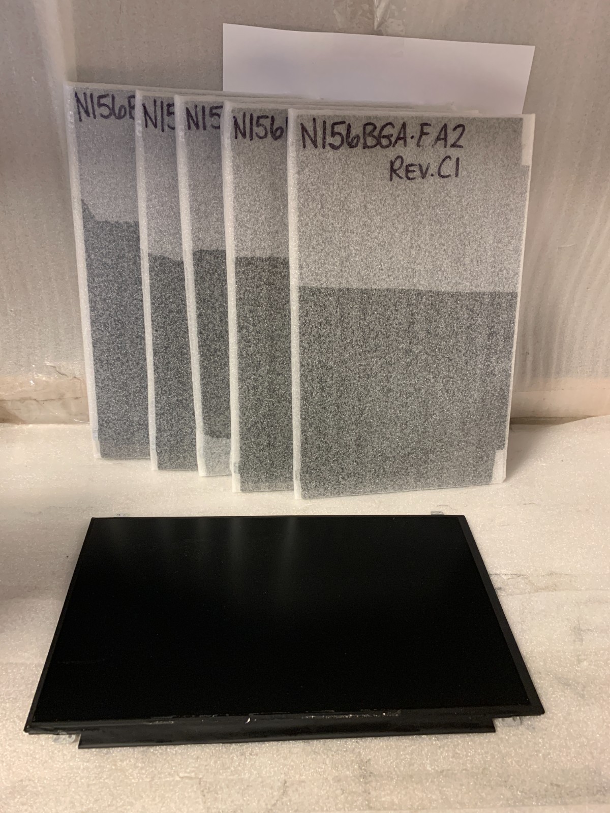 Lot of 8 15.6" Genuine Laptop LCD Screen N156BGA-EA2 Rev.C1