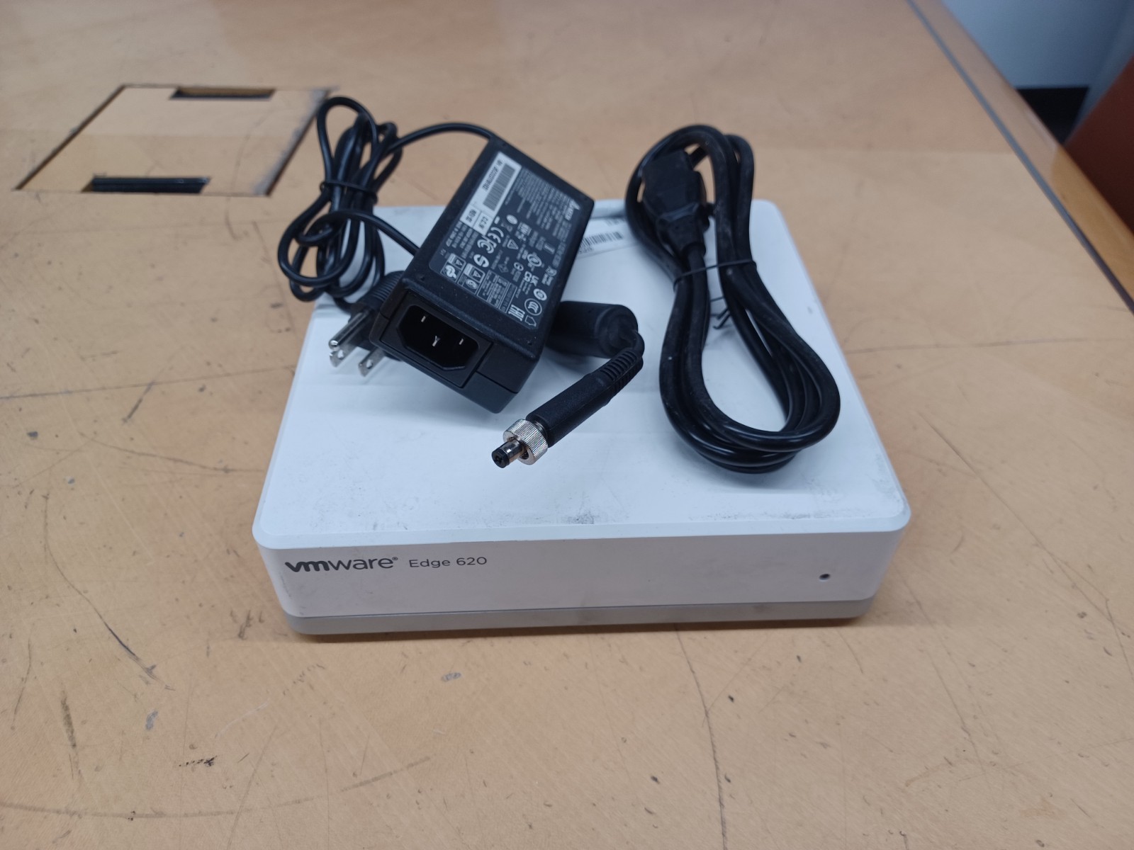 DELL VMWARE Edge 620 E42W NETWORK ACCELERATOR W/ ADAPTER