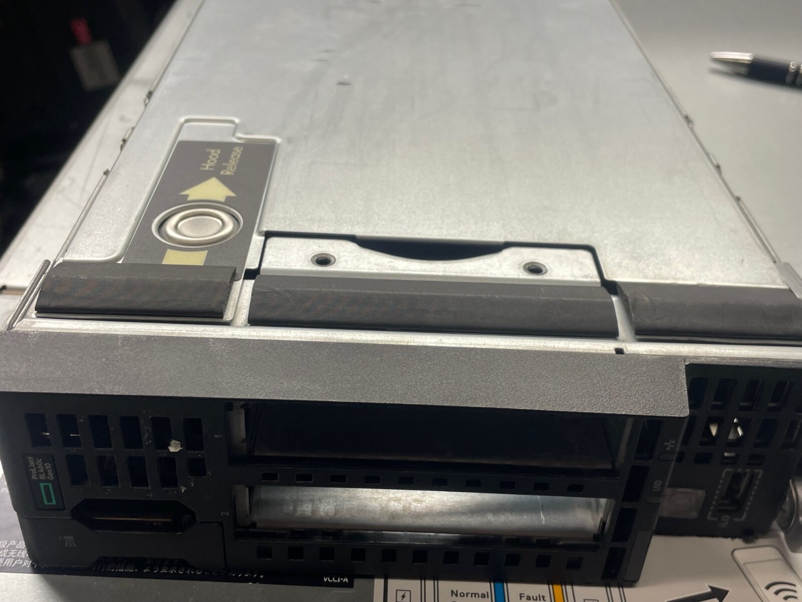 P09524-B21 HPE ProLiant BL460c G10 V6 Chassis 2SFF Blade P11566-001 2 heatsink