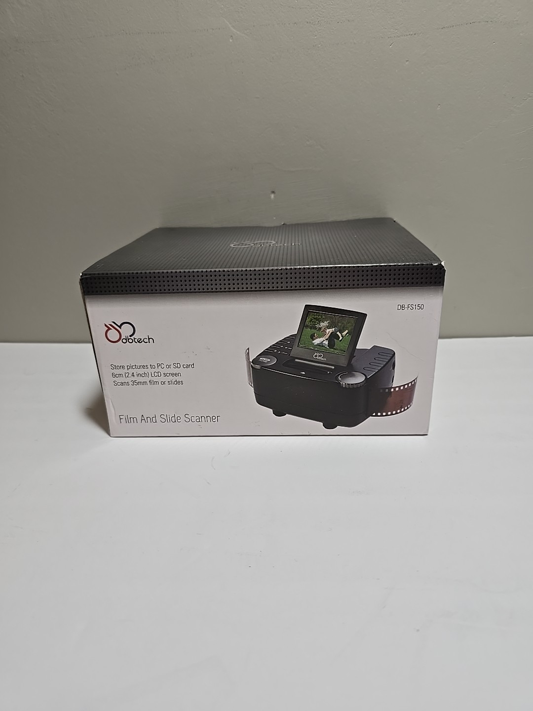 DBTech 35MM Slide and Film Scanner DB-FS150 SMALL AND COMPACT DB-TECH NIB
