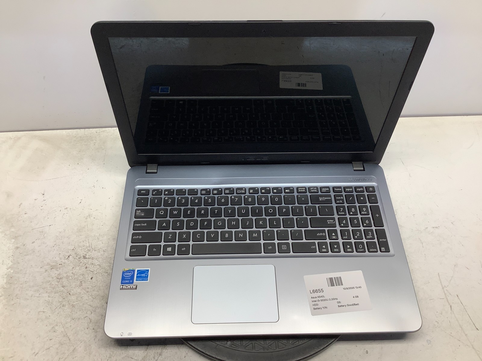 Asus X540L Intel i3-5020U 2.2GHz 4 GB NO HDD/Battery