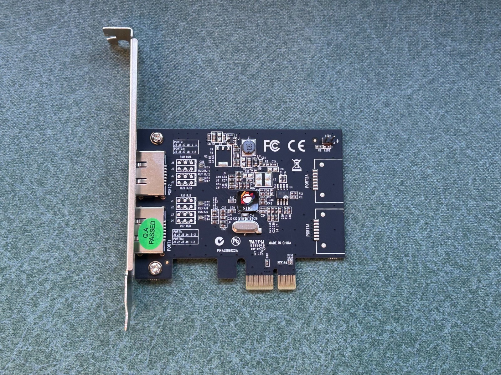 SIIG DP eSATA 6Gb/s 2-Port PCIe (SC-SA0M11-S1) 