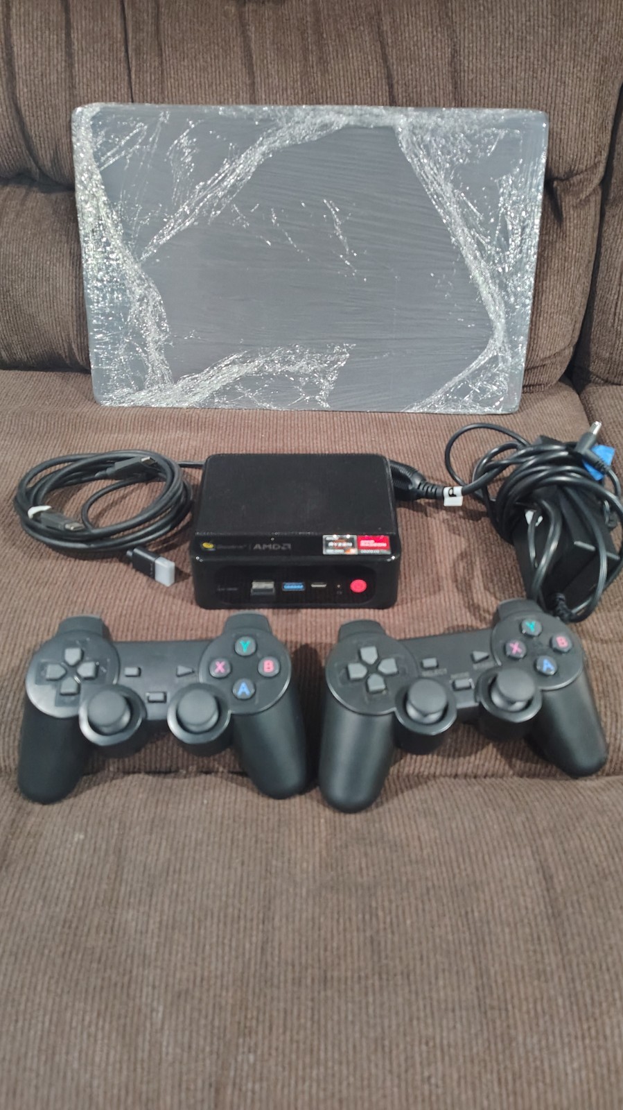 Beelink Mini PC Ryzen 5 5500U 16GB RAM 500GB + 15" Screen - Retro Console Bundle