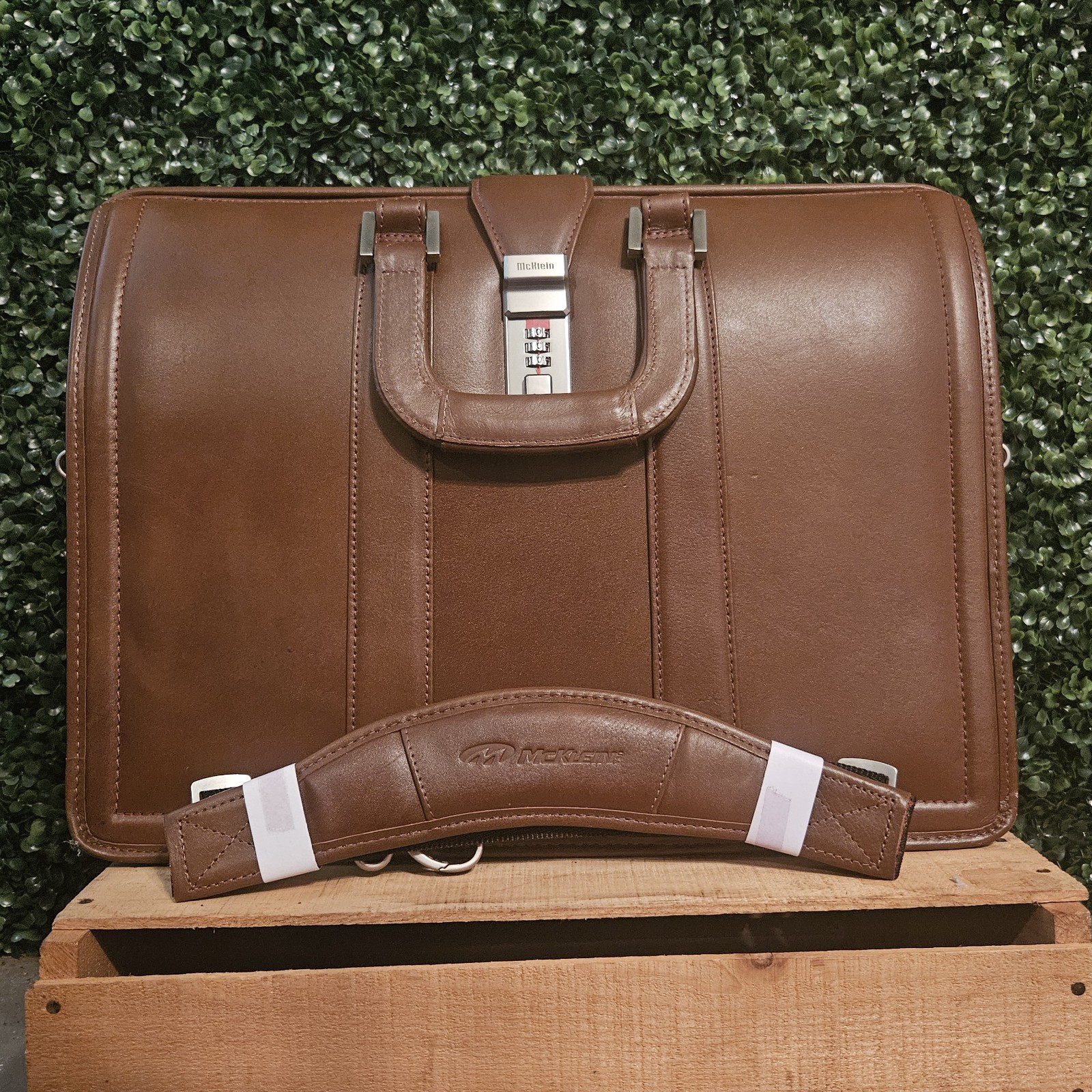 MCKLEIN Genuine Leather Brown Briefcase Expandable Attache Case Litigator Legal