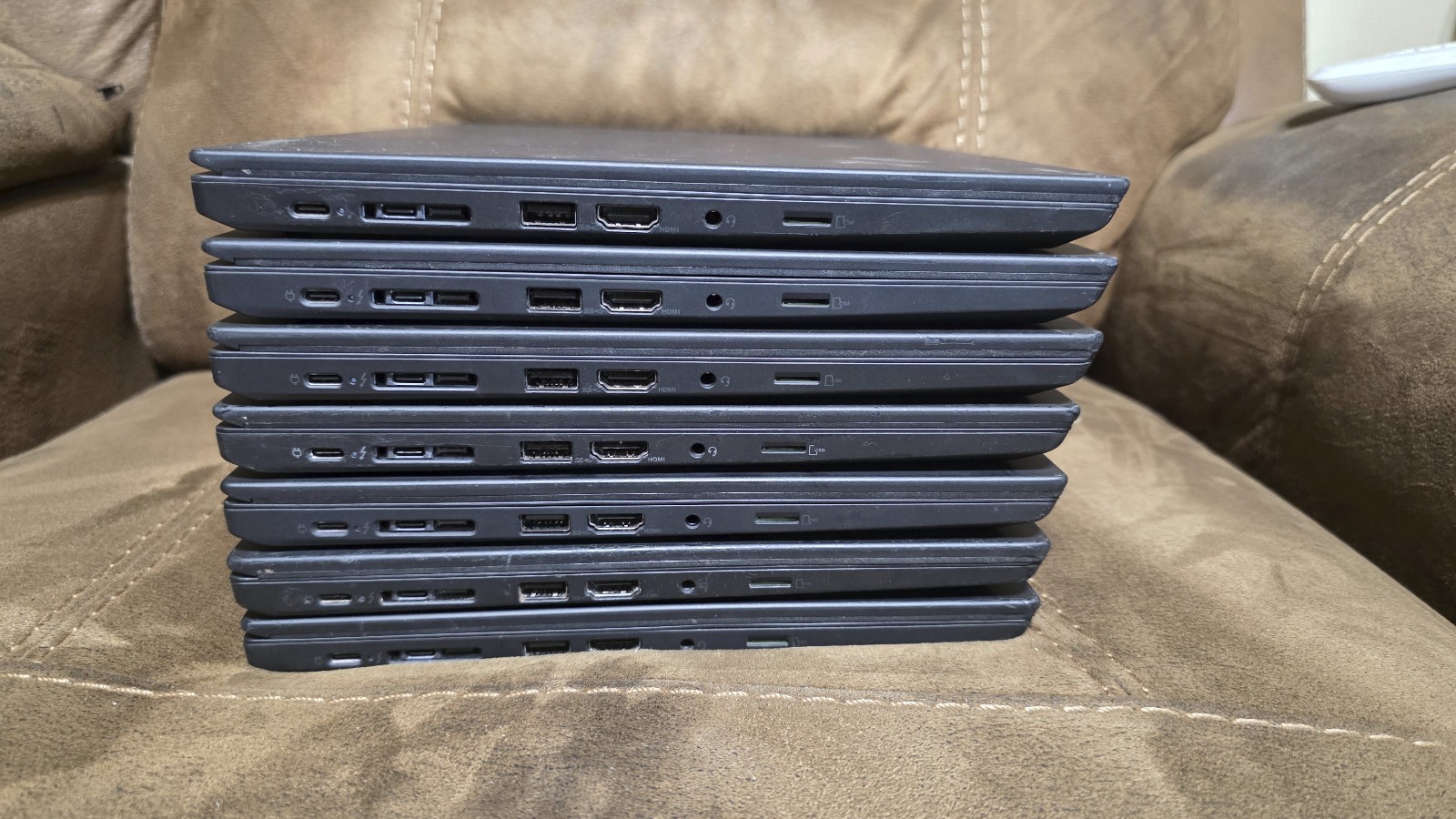 LOT OF 7 Lenovo ThinkPad T14s Gen 1 i7-10610U, 1.80GHz, 16GB, No SSD, No Adapter