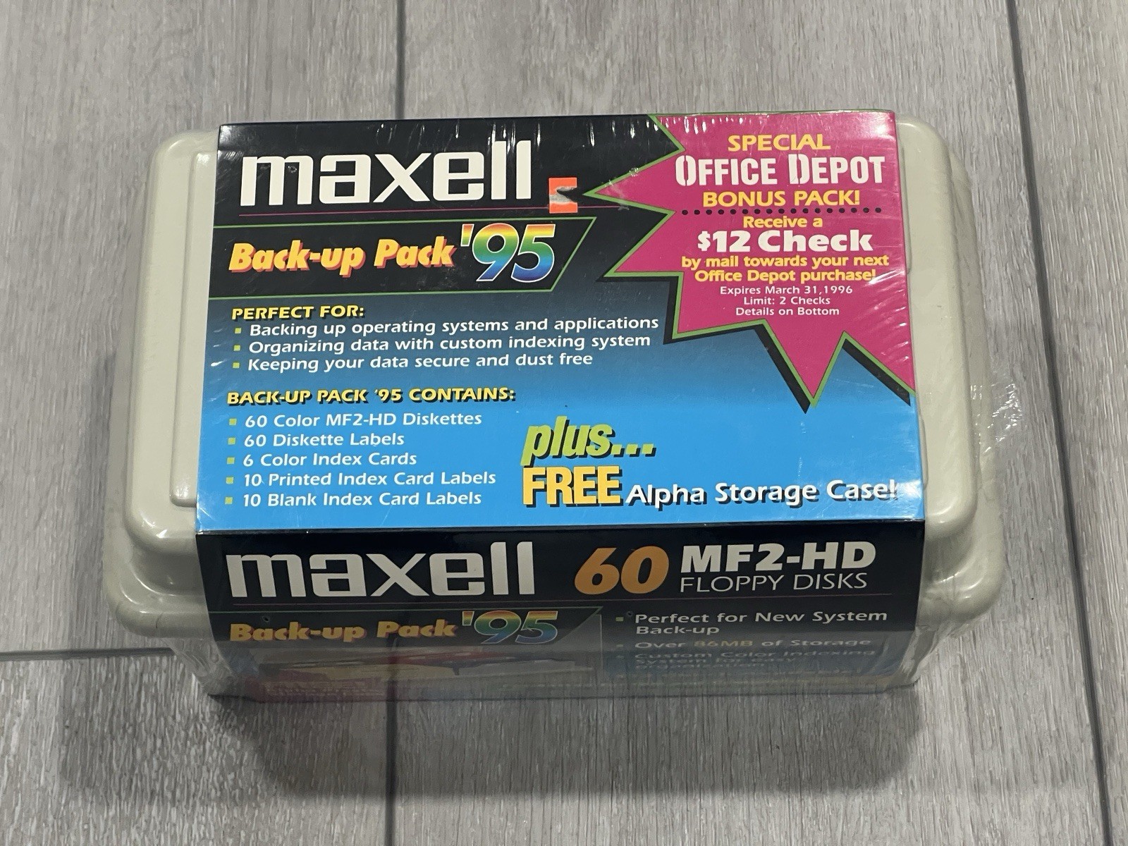 Vintage Maxell MF 2HD, 1.44 MB 3.5" Floppy Disks 60 w/Storage Case NEW OLD STOCK