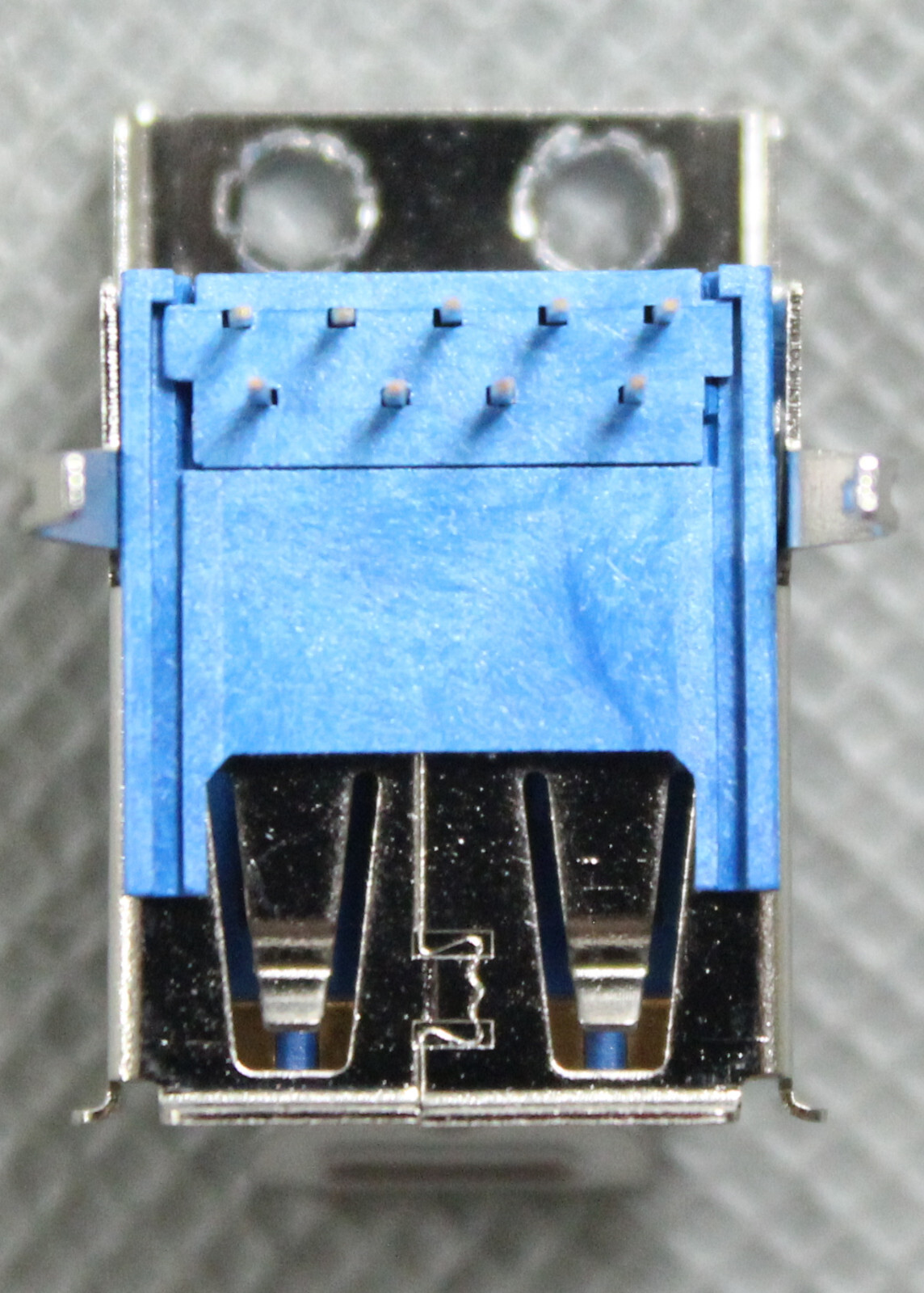 Lot of 263 Amphenol LUSB-3190-00 RUGGED USB 3.0 Type- A Through- Hole Connectors