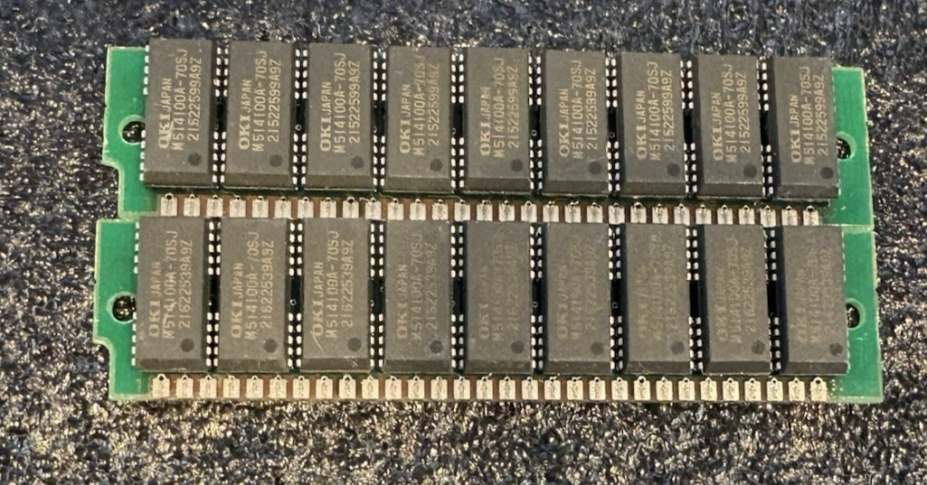 2 x 4MB 30-Pin 9-chip 70ns Parity FPM Memory SIMM 8MB Apple RAM Macintosh SILVER