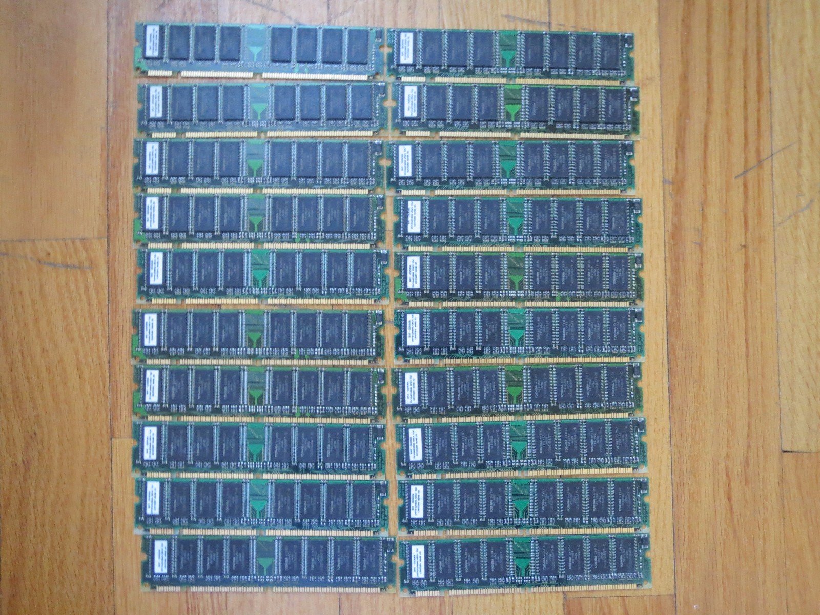 LOT OF 20 TOSHIBA CENTURY 16MB BNT-0200151 HM124R5 TC595608AFT-10 MEMORY RAM