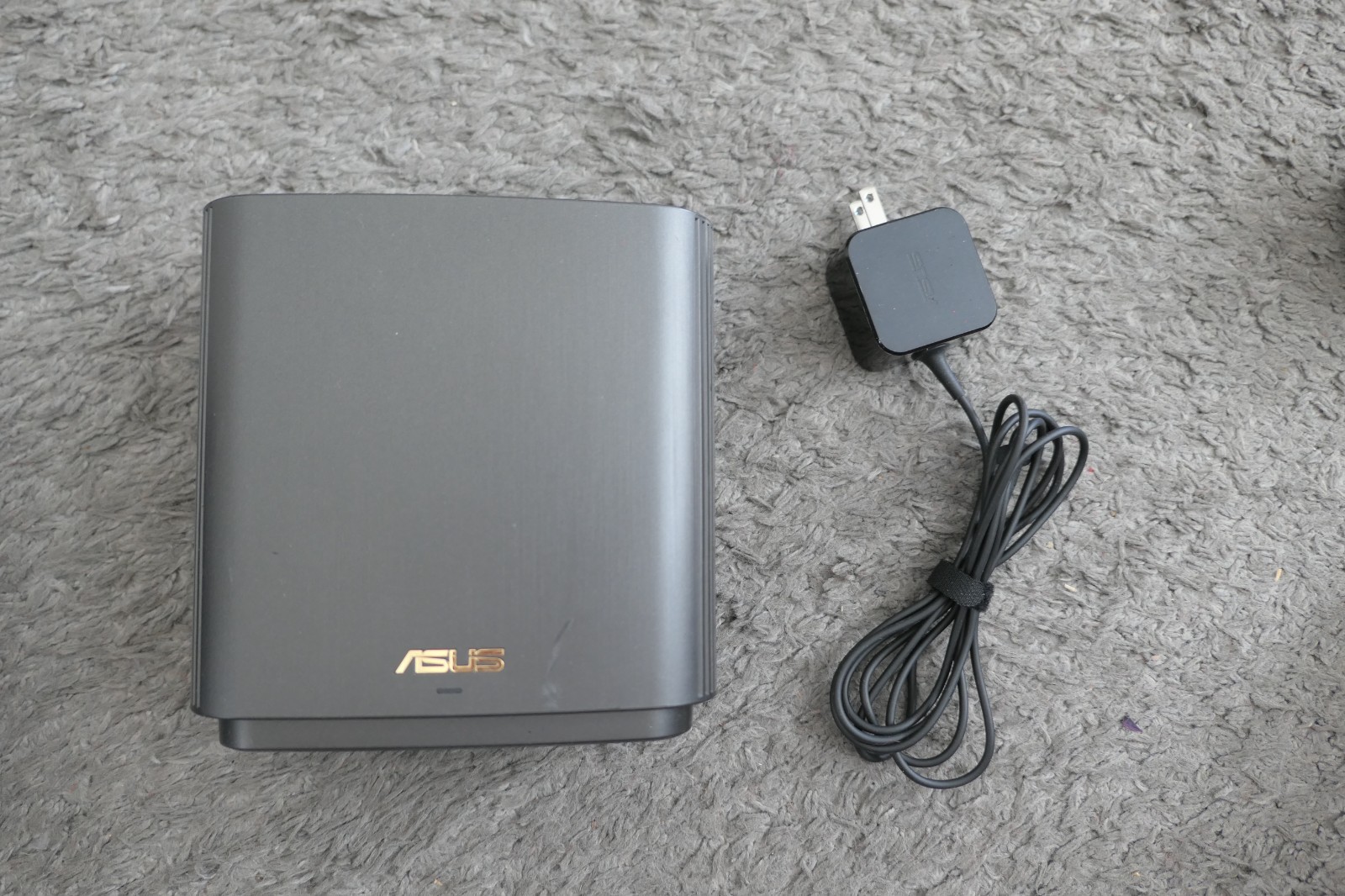 ASUS ZenWiFi XT8 Tri-Band Mesh Wifi Router Wi-Fi 6 AX6600 Black with Pwr  Supply