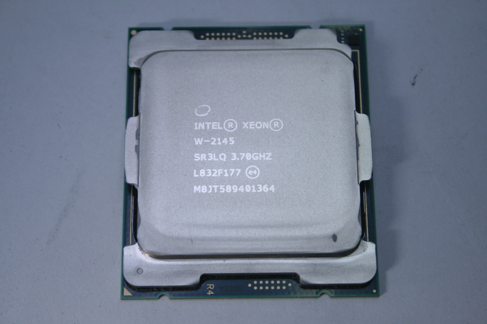 INTEL XEON W-2145 SR3LQ 3.70GHZ 8-CORE 11MB LGA2066 CPU PROCESSOR       (T7-B2)