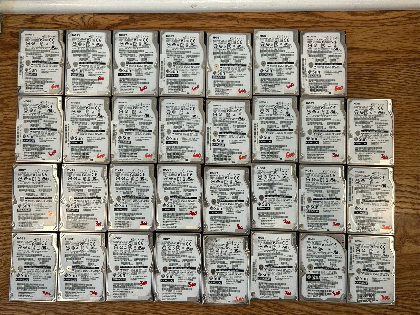 Lot Of 31 HGST/SUN 600gb 10K 6G 2.5" SAS HUC109060CSS600 H109060SESUN600G Read