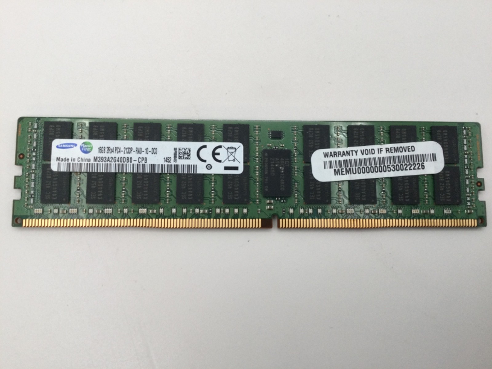 Samsung 16GB (1x16GB) 2133MHz M393A2G40DB0-CPB 2Rx4 PC4-2133P Server RAM
