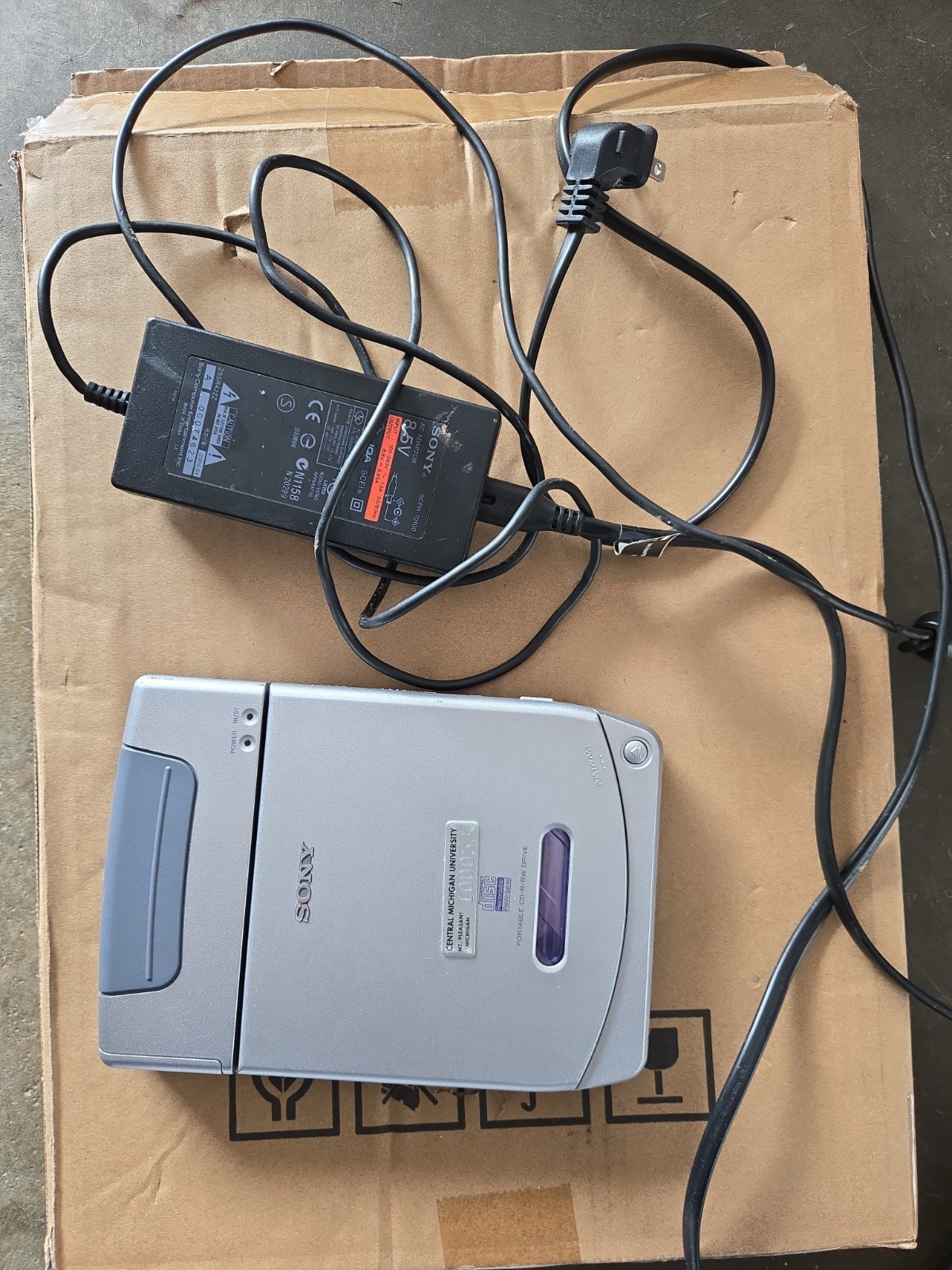 Sony Relay Drive CD R/RW Digital CRX10U USB MAC Windows Powers On Not Reading CD