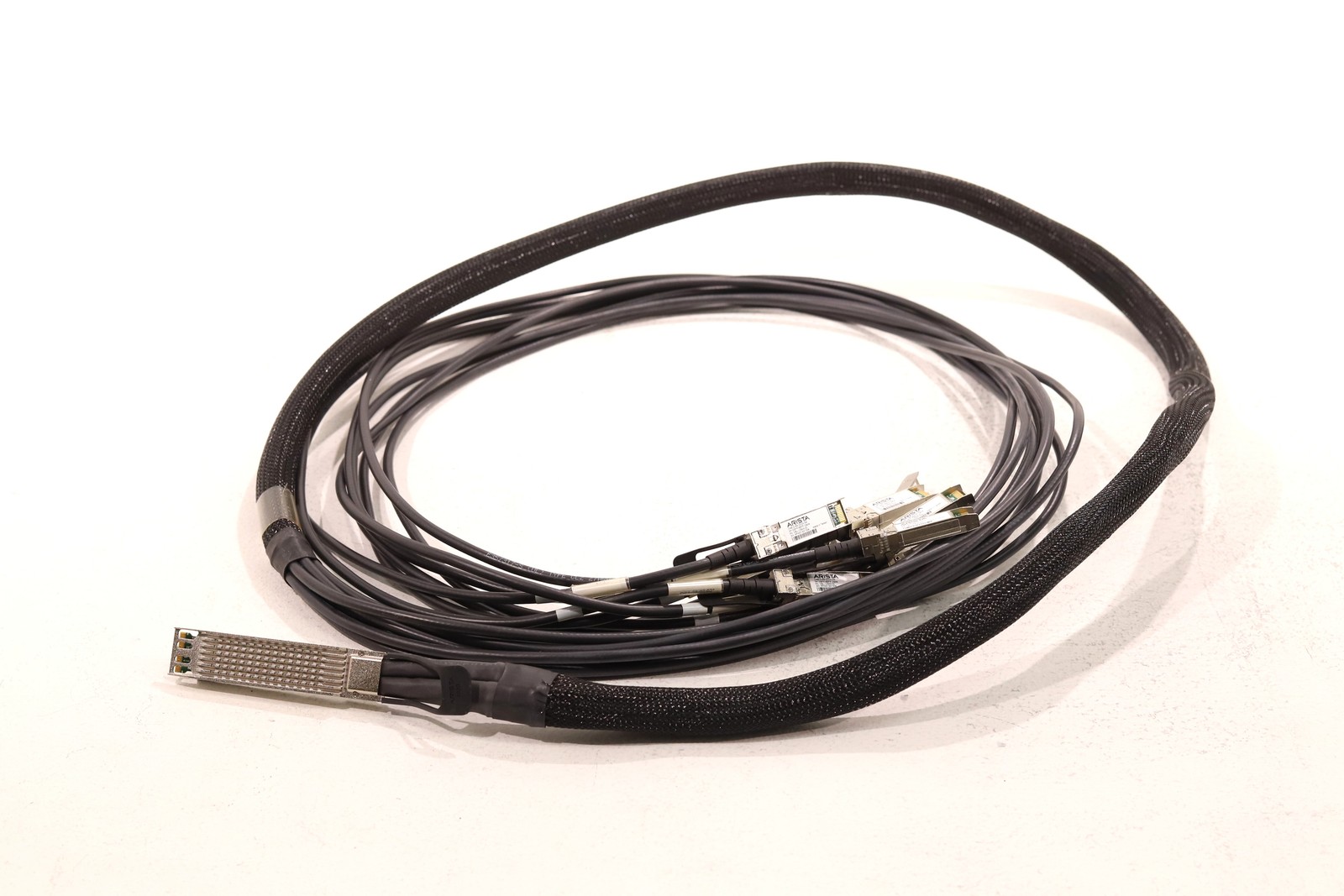 Arista 3m 9-Feet OSFP To 8XSFP 25GB Twinax Copper Cable P/N: CAB-O-8S-200G-3M