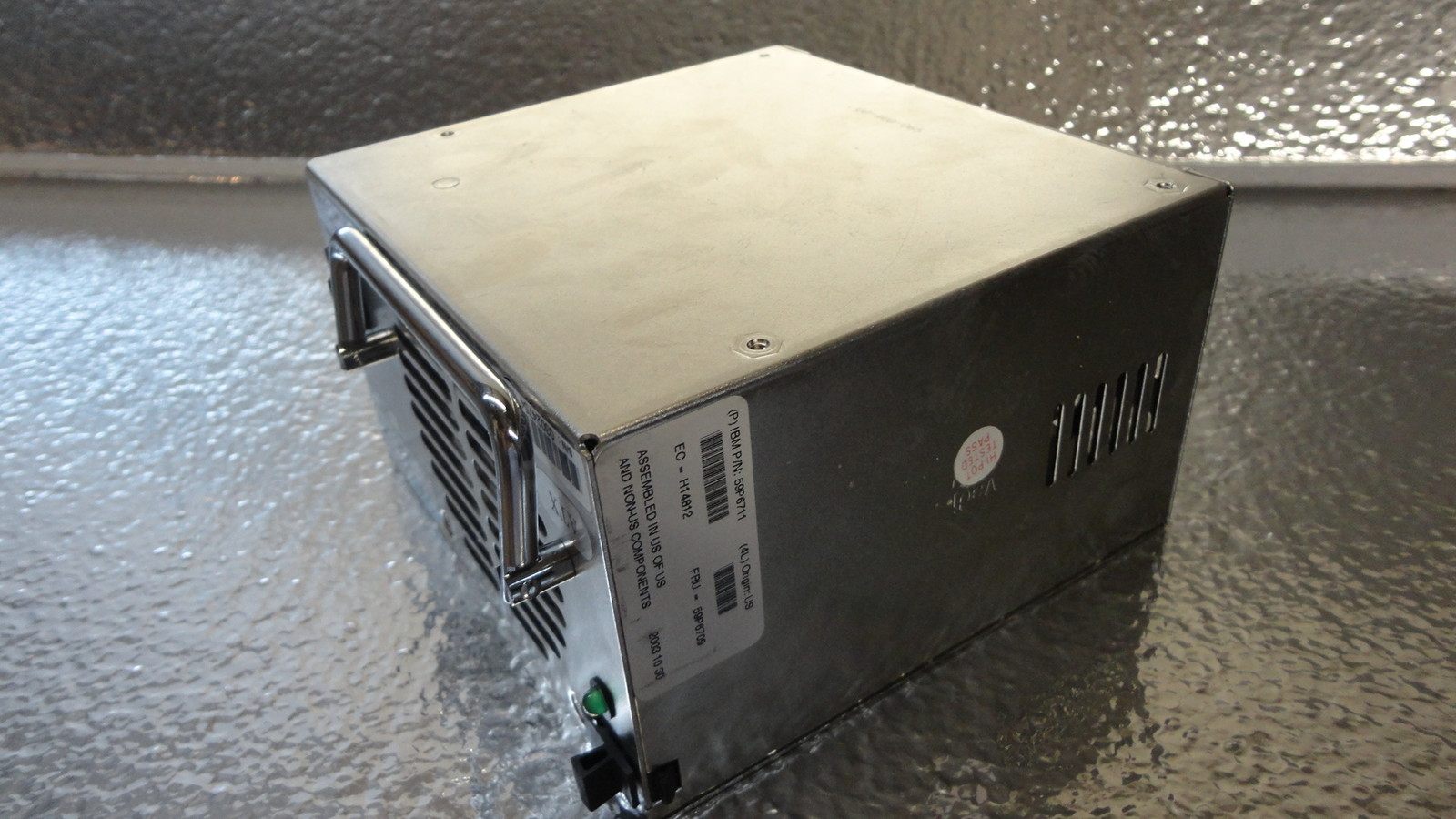 IBM Power supply for 4560SLX Library PSU 59P6711 59P6709