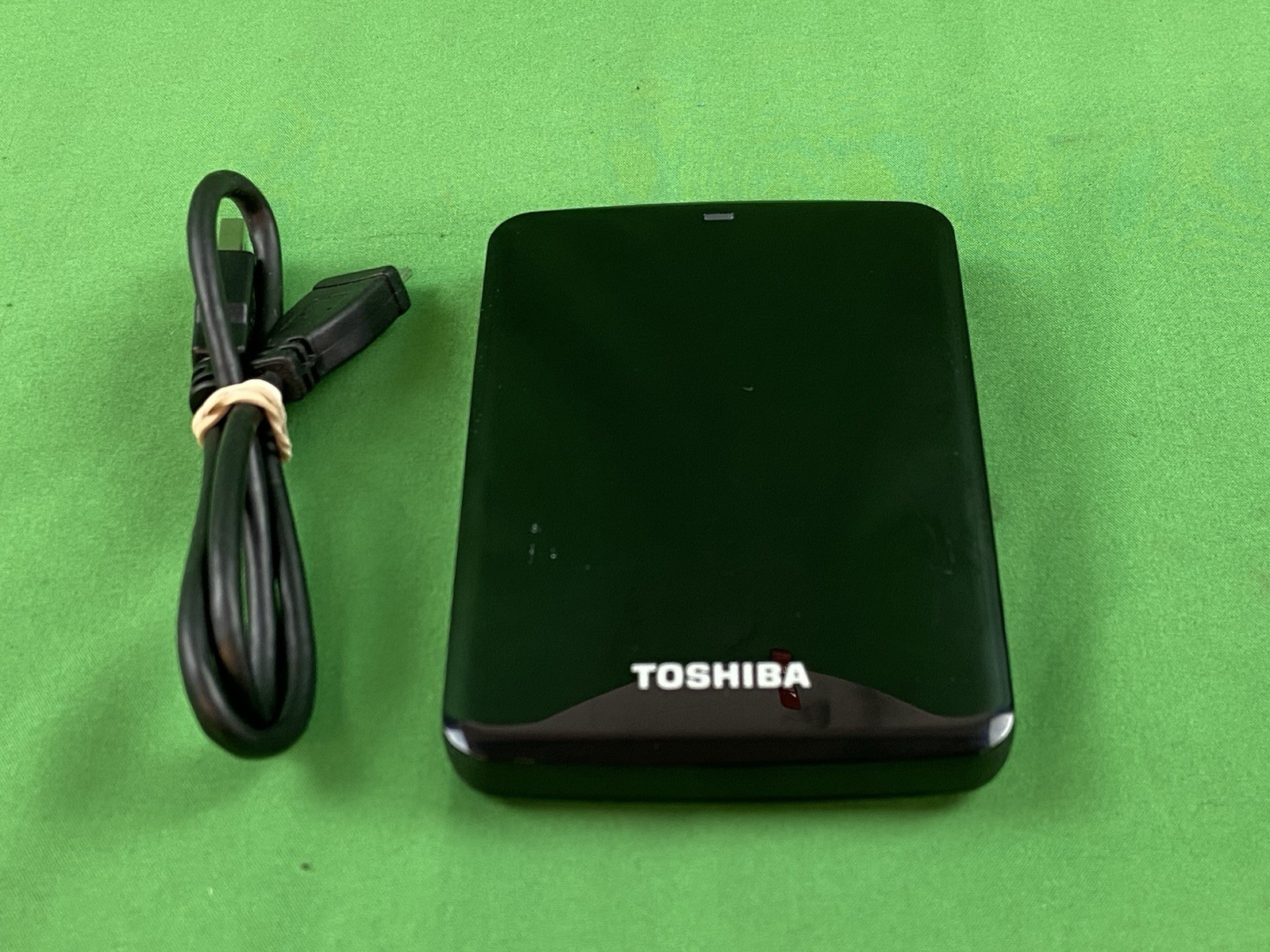 Toshiba Canvio Basics 1TB External Hard Drive Portable Wiped Formatted NTFS 100%