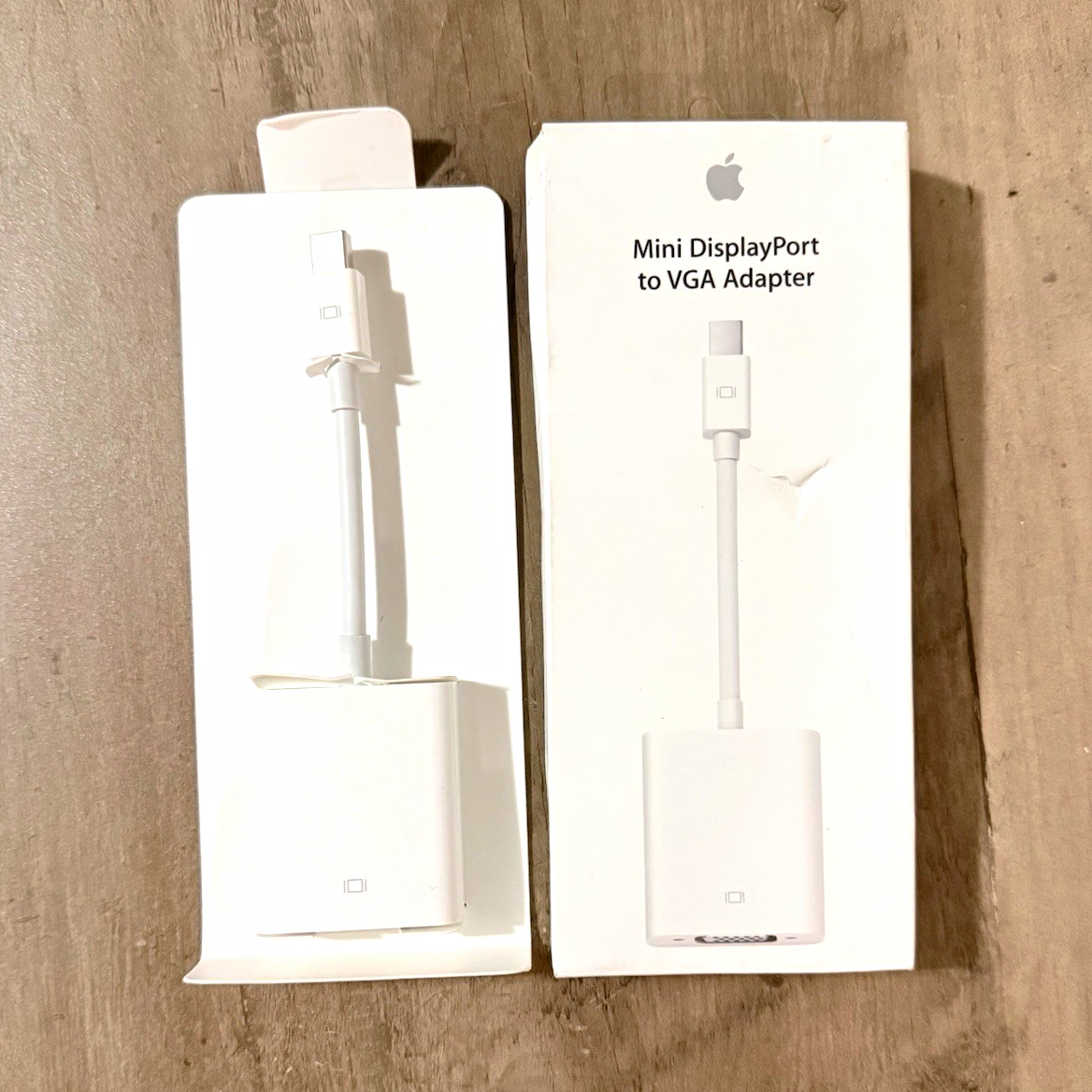 Apple Mini DisplayPort to VGA Adapter White Mini DP Male to VGA Female MB572Z/B