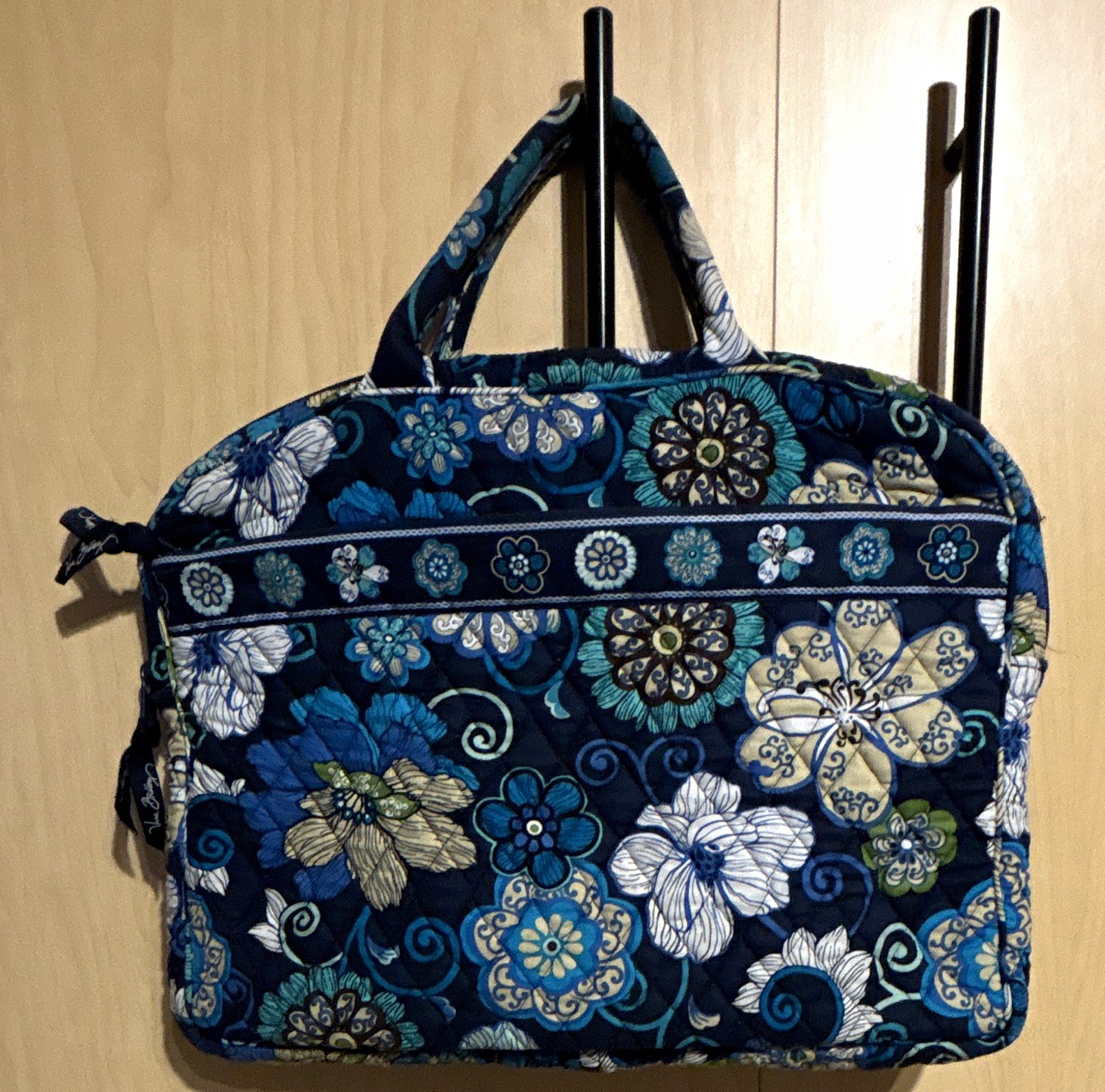 Vera Bradley 13 in Padded Floral Cotton Laptop Sleeve Case Blue Zip Handle