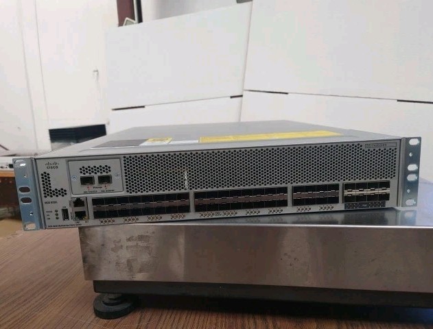 Cisco DS-C9250I-K9 V02 MDS 9250i 50 PORT SWITCH BASE CONFIG 3x PSU 2x FAN