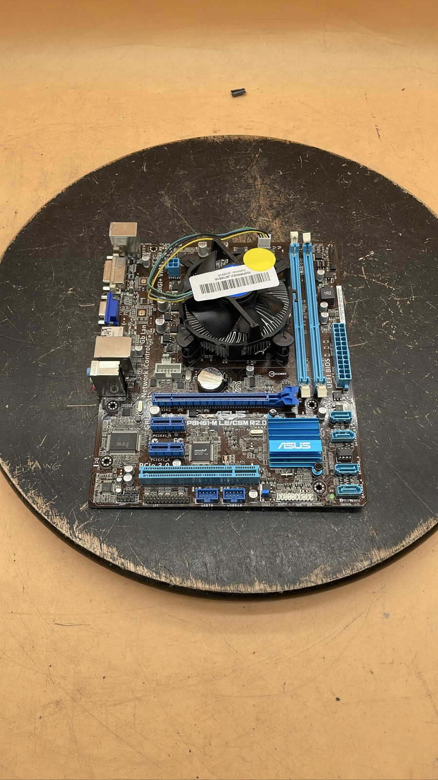 Asus P8H61-M LE/CSM R2.0 LGA1155 Intel H61 Micro ATX PC Motherboard w/ Cooler