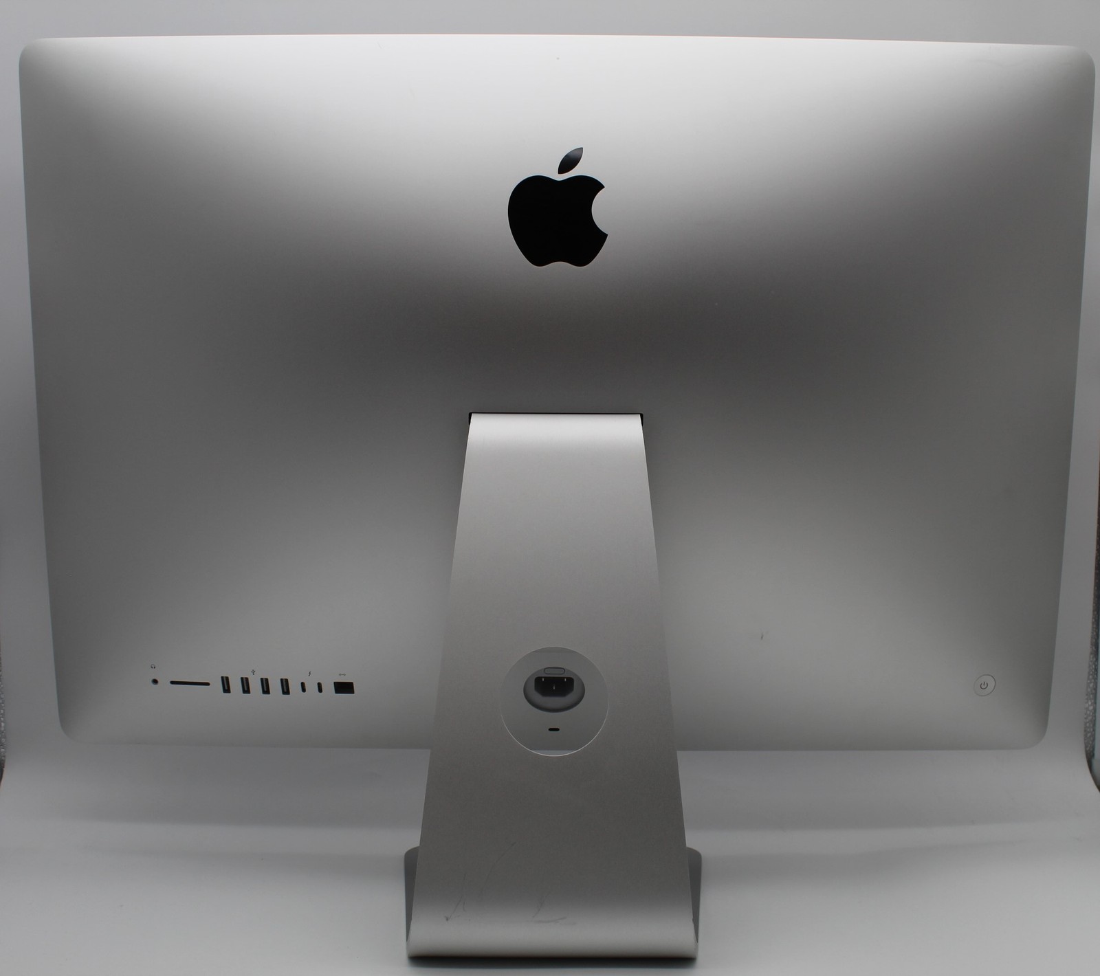 Apple iMac 27" 2020 A2115 Intel Core i9 3.6 GHz 64GB 1TB Radeon Pro 5300 4GB