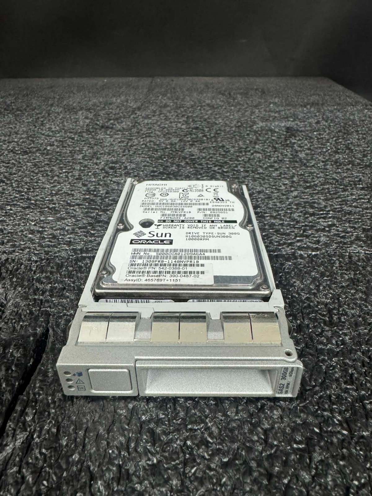 SUN ORACLE 542-0388-01 390-0487-02 300GB 10.0K RPM 6Gb/s SAS 2.5" Hard Drive HDD