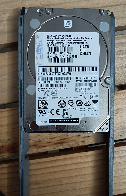 IBM 1.2TB 01LJ787 01LJ794 01LJ796 SAS 1.2TB 10K 12Gb/s 2.5" V7000 G2 Hard Drive