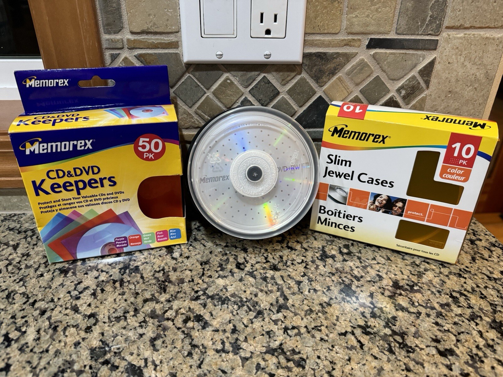 Bundled Lot DVD+RW + 9 Slim Jewel Cases + 50 CD/DVD Keepers - Memorex - NEW