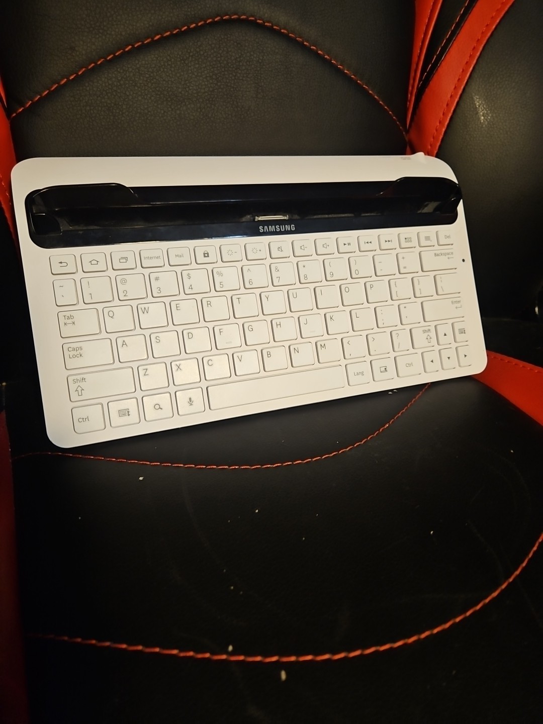 Samsung ECR-K10AWE QWERTY Docking Station Clavier Keyboard For Galaxy Tab 7.0"