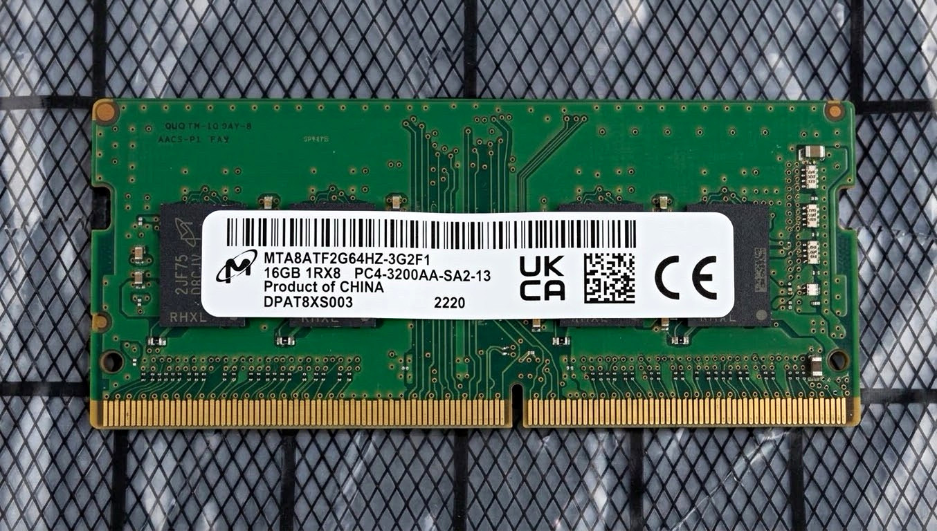 Micron 16GB DDR4 PC4-3200AA 260-Pin SO-DIMM Non-ECC RAM MTA8ATF2G64HZ-3G2F1
