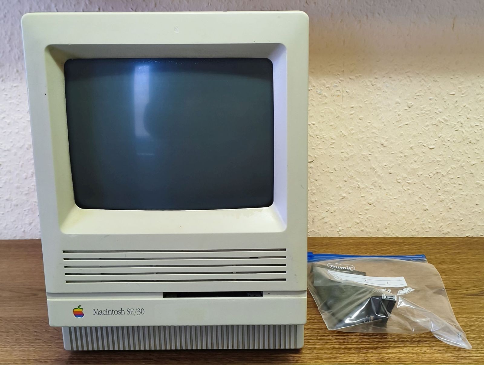 1990 Apple Macintosh SE/30 M5119 Good Condition, No HDD Collectible