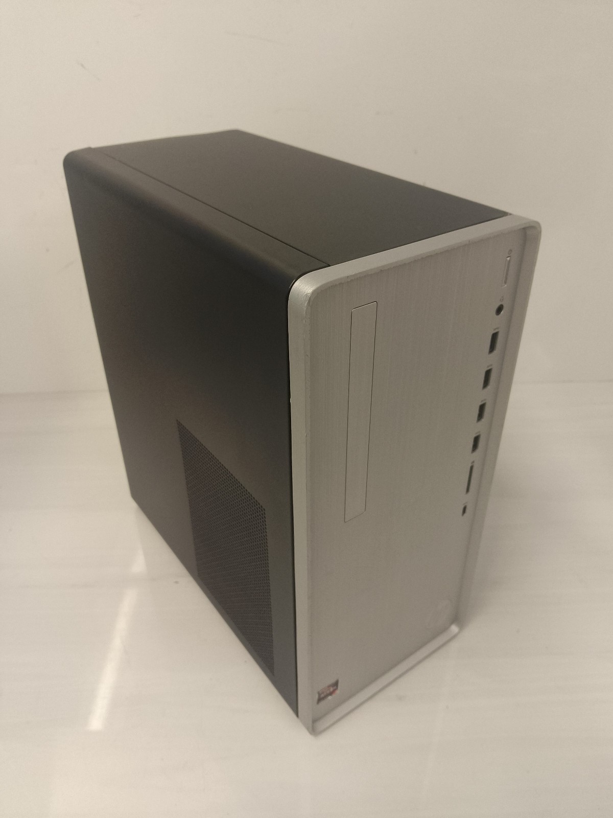 HP Pavilion TP01-2234 Desktop PC AMD Ryzen 7 5700G 12GB RAM 512GB SSD Win11