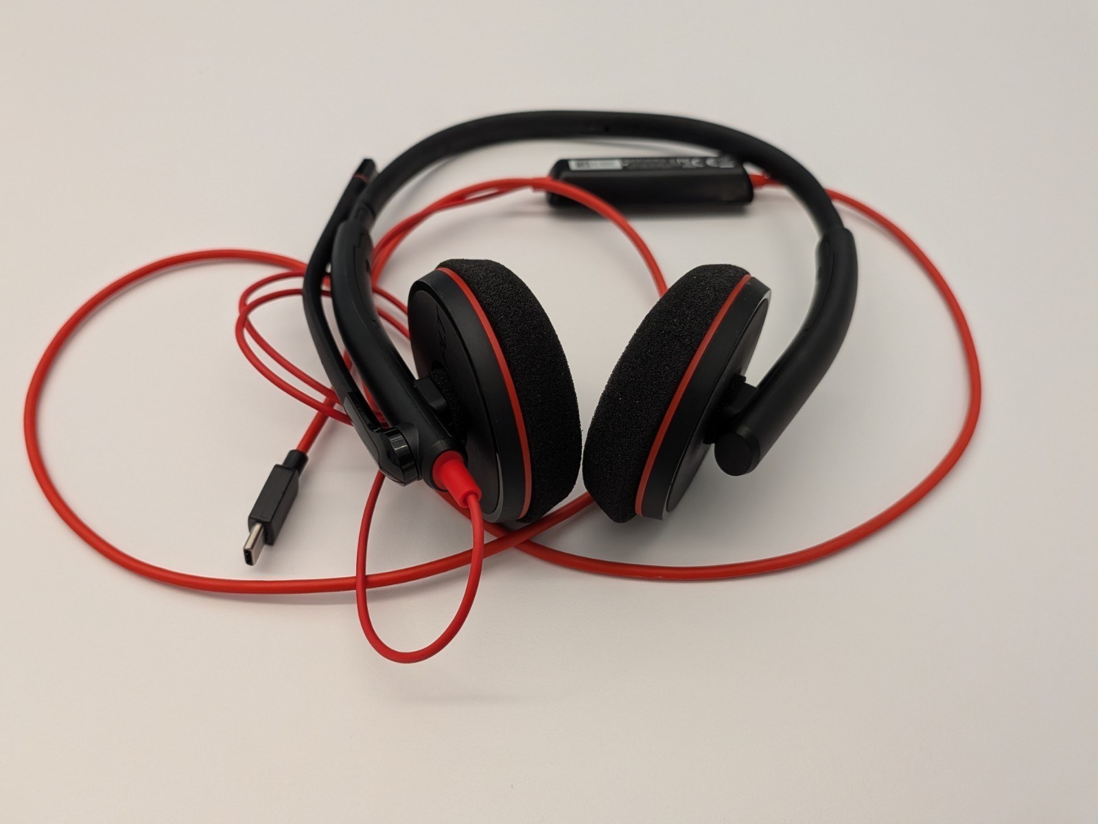 Poly Blackwire 3220 Wired Headset Plantronics Noise-Canceling Mic Stereo Design