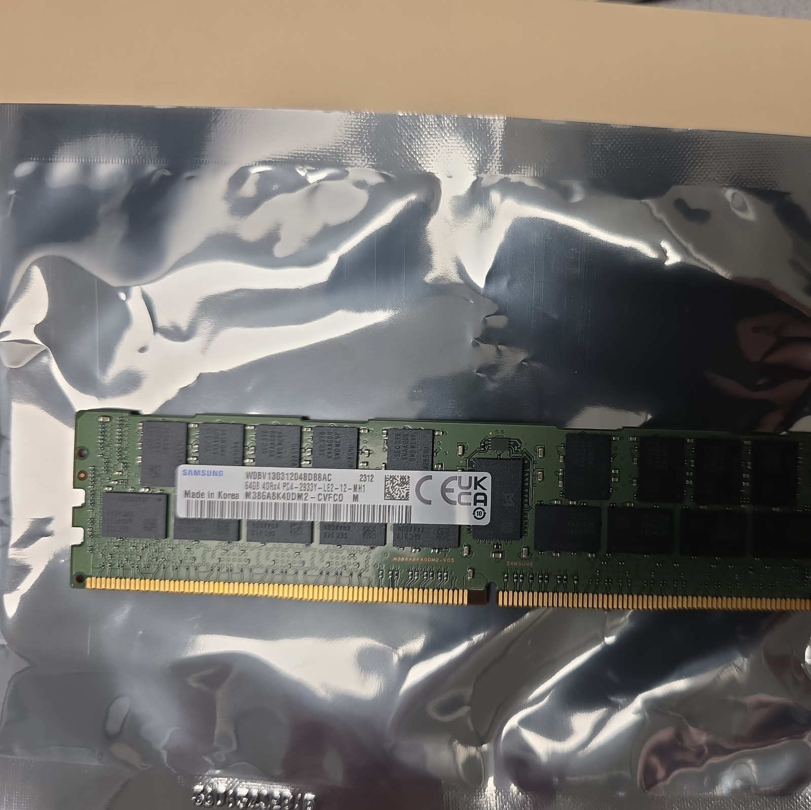 Samsung 64GB DDR4-2933  LRDIMM M386A8K40DM2-CVFCO Excellent