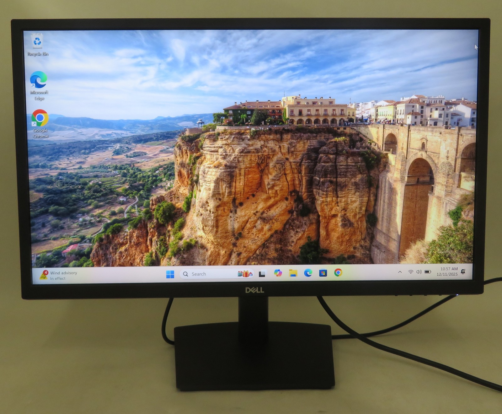Dell E2423H FHD 1080p IPS 24in Monitor DisplayPort VGA