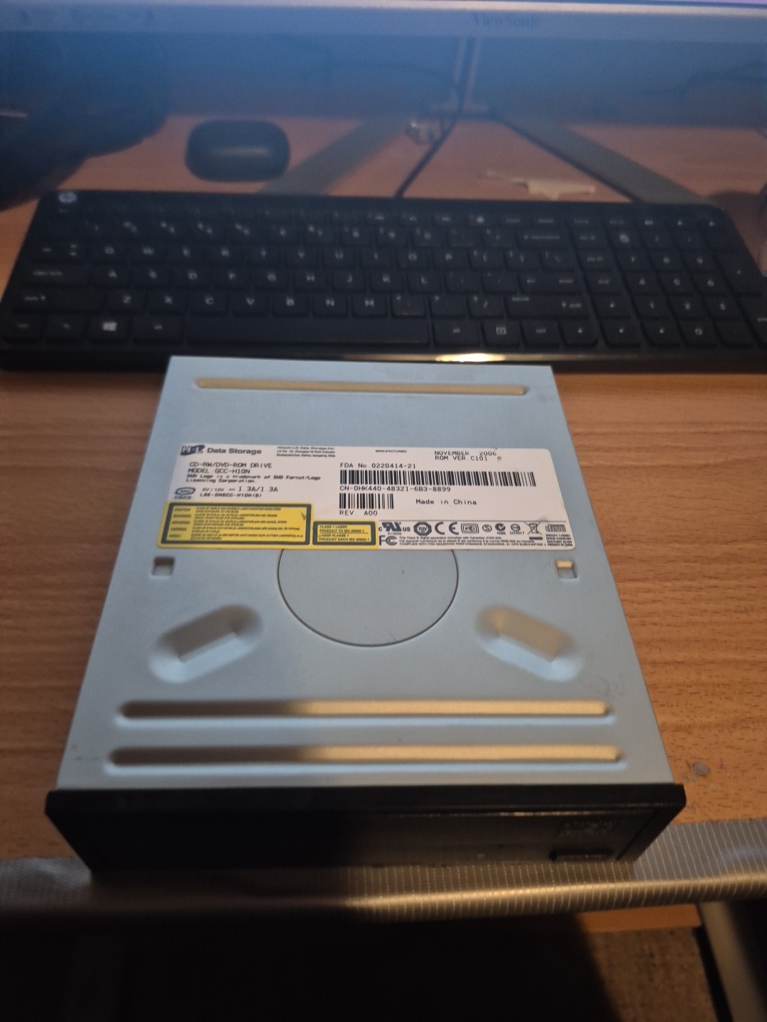 HL CD-RW DVD-ROM SATA Drive GCC-H10N VER C101 0HK440 Black Bezel
