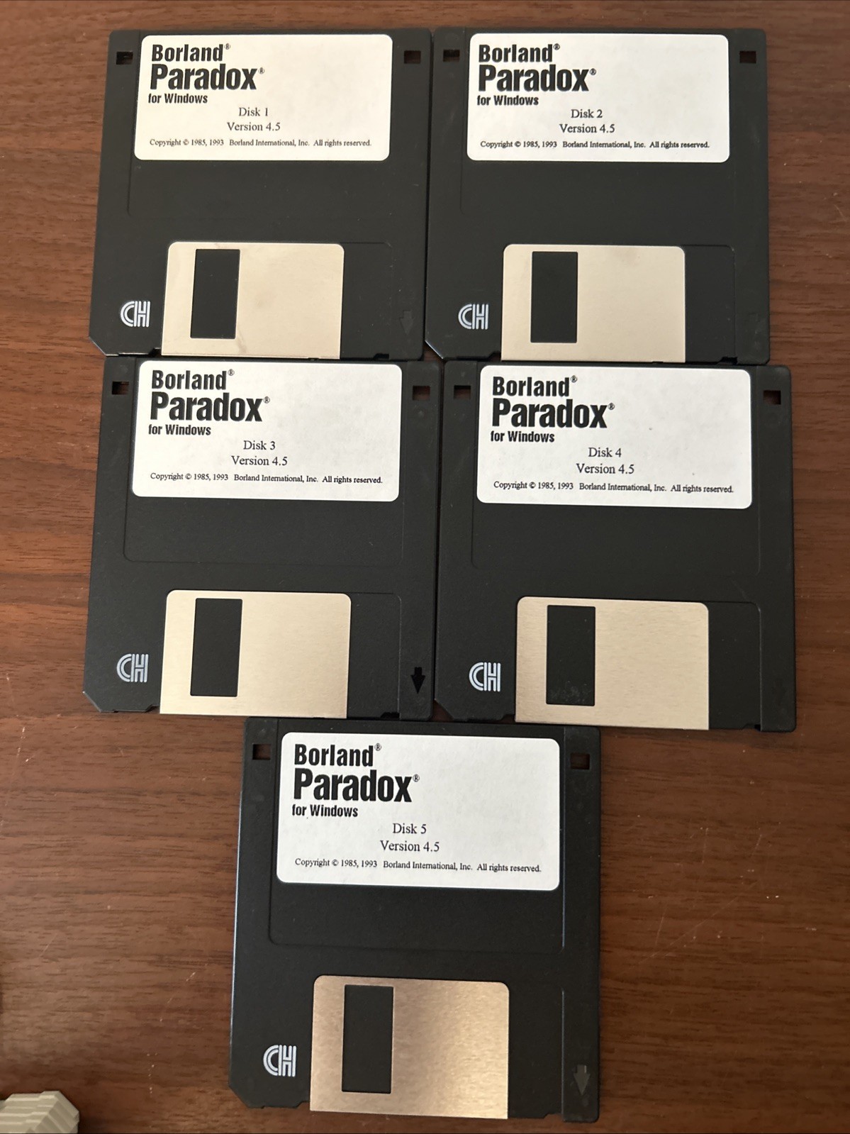 Borland Paradox for Windows 4.5 Vintage 1993 Software 3.5” Floppy 5 Disk Set