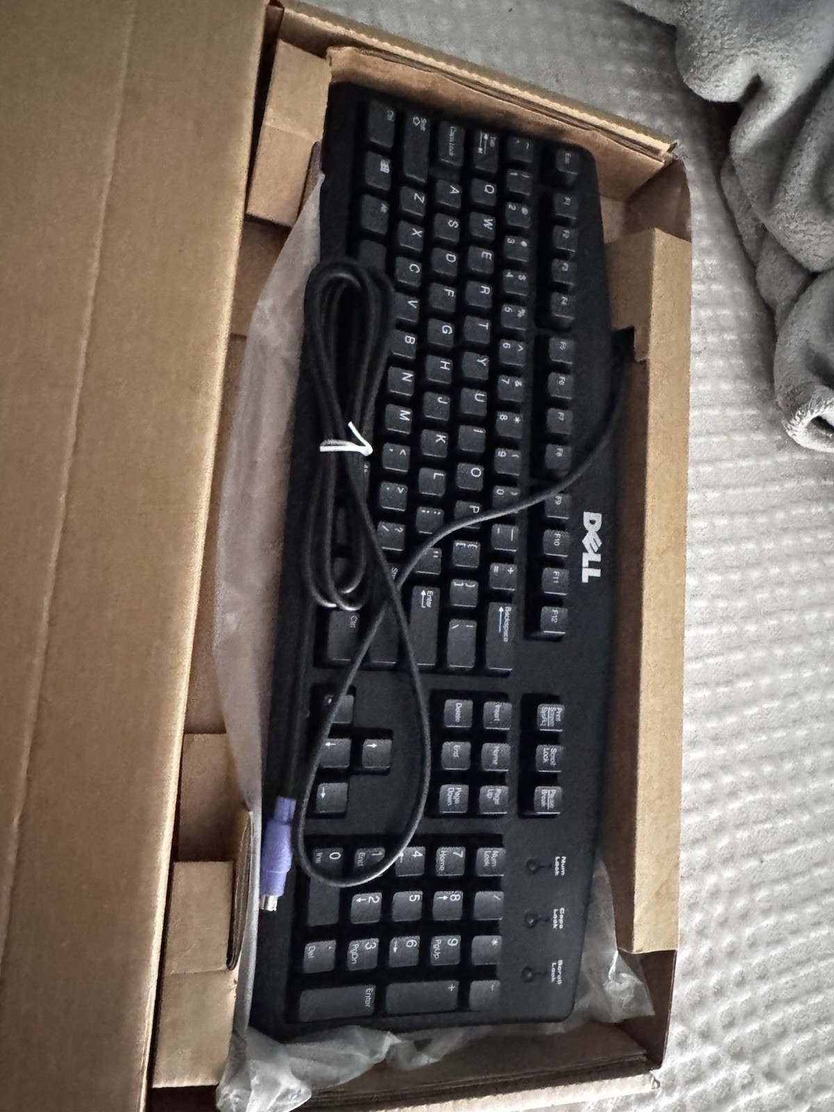 Dell PS/2 Wired Standard QWERTY English Computer Keyboard Black Plastic