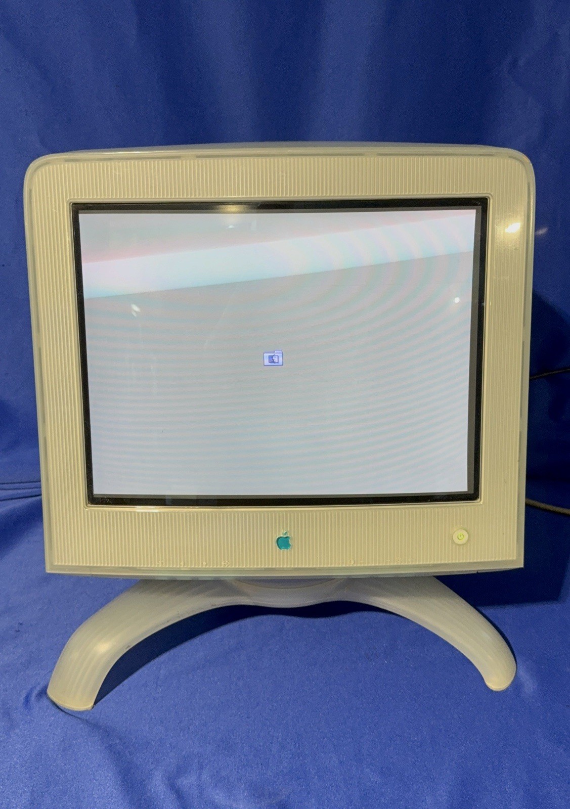 Apple Studio Display 17" CRT Monitor M6496 Blueberry - Powers On - Local Pickup
