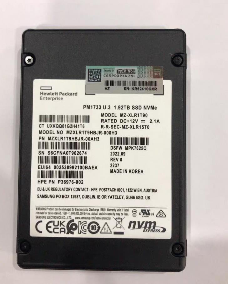 100pcs Samsung HP PM1733 1.92TB SSD U.3 NVME PCIE 4.0 MZXLR1T9HBJR-00AH3 FREEUPS