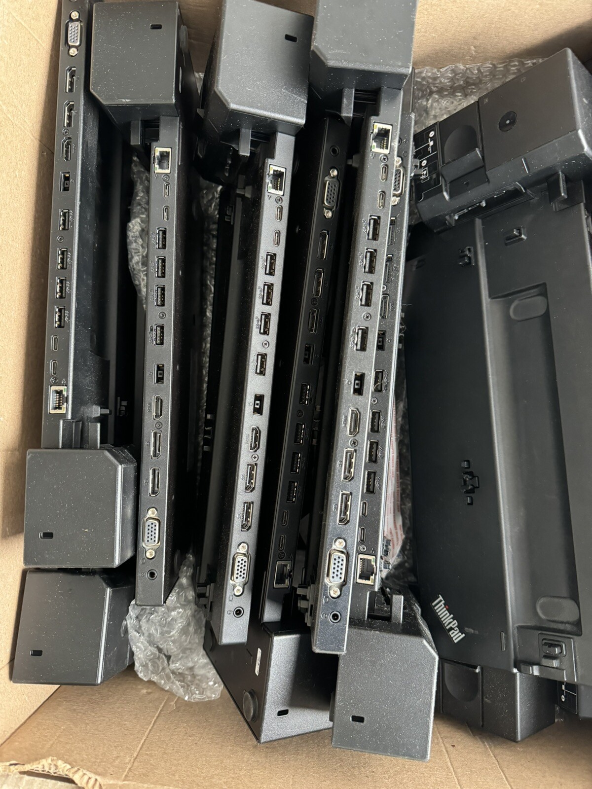 Lot X 10 Lenovo 40AJ0135US ThinkPad 135w Ultra Docking Station
